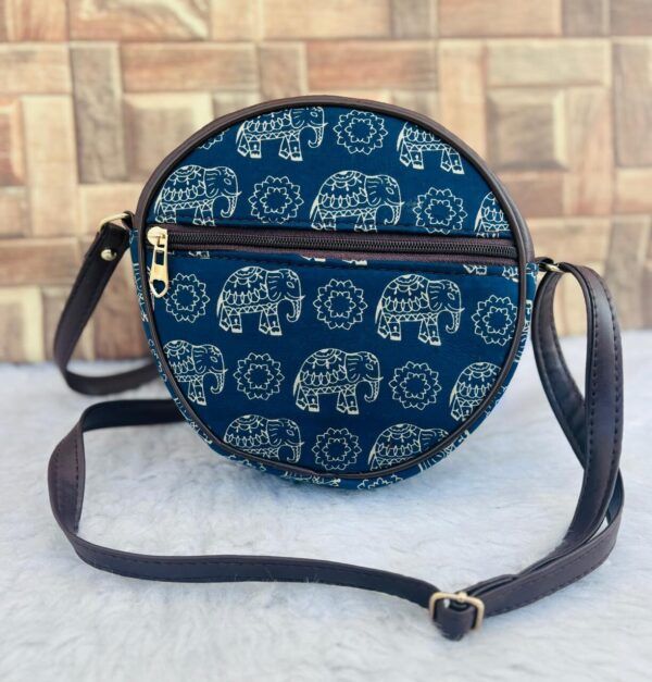The Modest Round Sling ✨