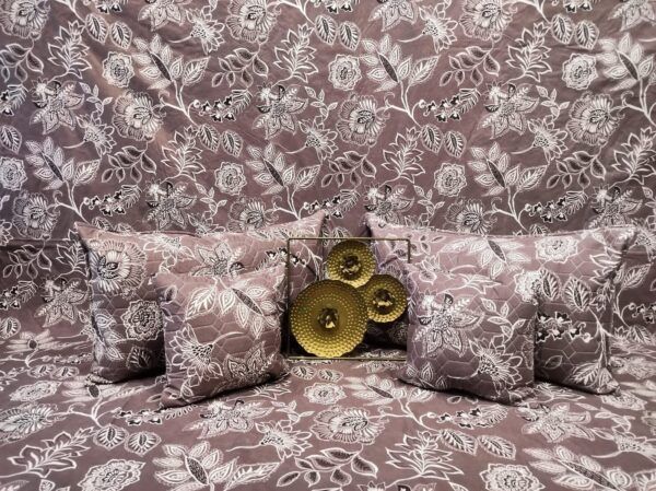 Quilted Double Bedsheet Set 90x100 Inches with 2 Large Pillow Covers & 2 Cushions