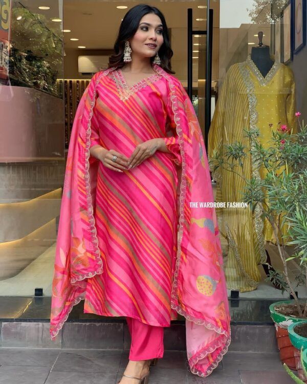 ✨ Designer Chinon Silk Festive Wear Kurti Pant Dupatta Set ✨