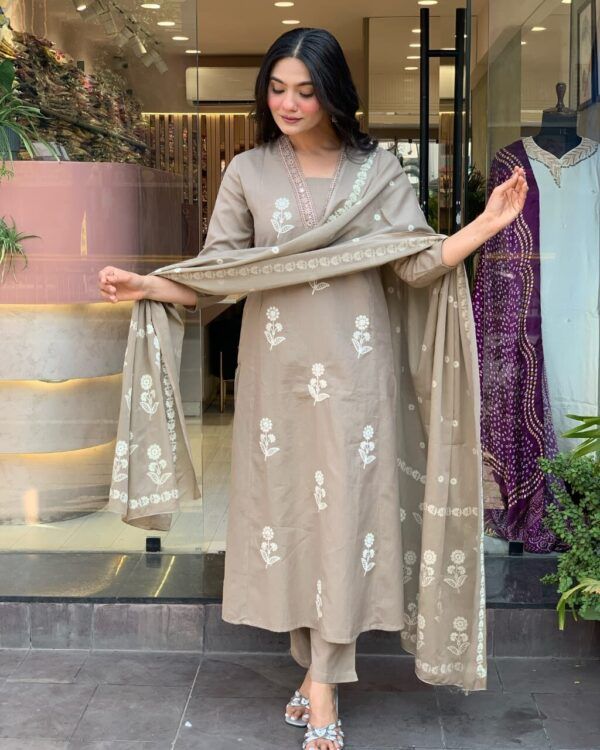 Festive 3-Piece Cotton Set – Kurti, Pant & Dupatta