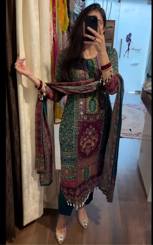 Pure Muslin Kurti Pant Dupatta Set with Lace Work